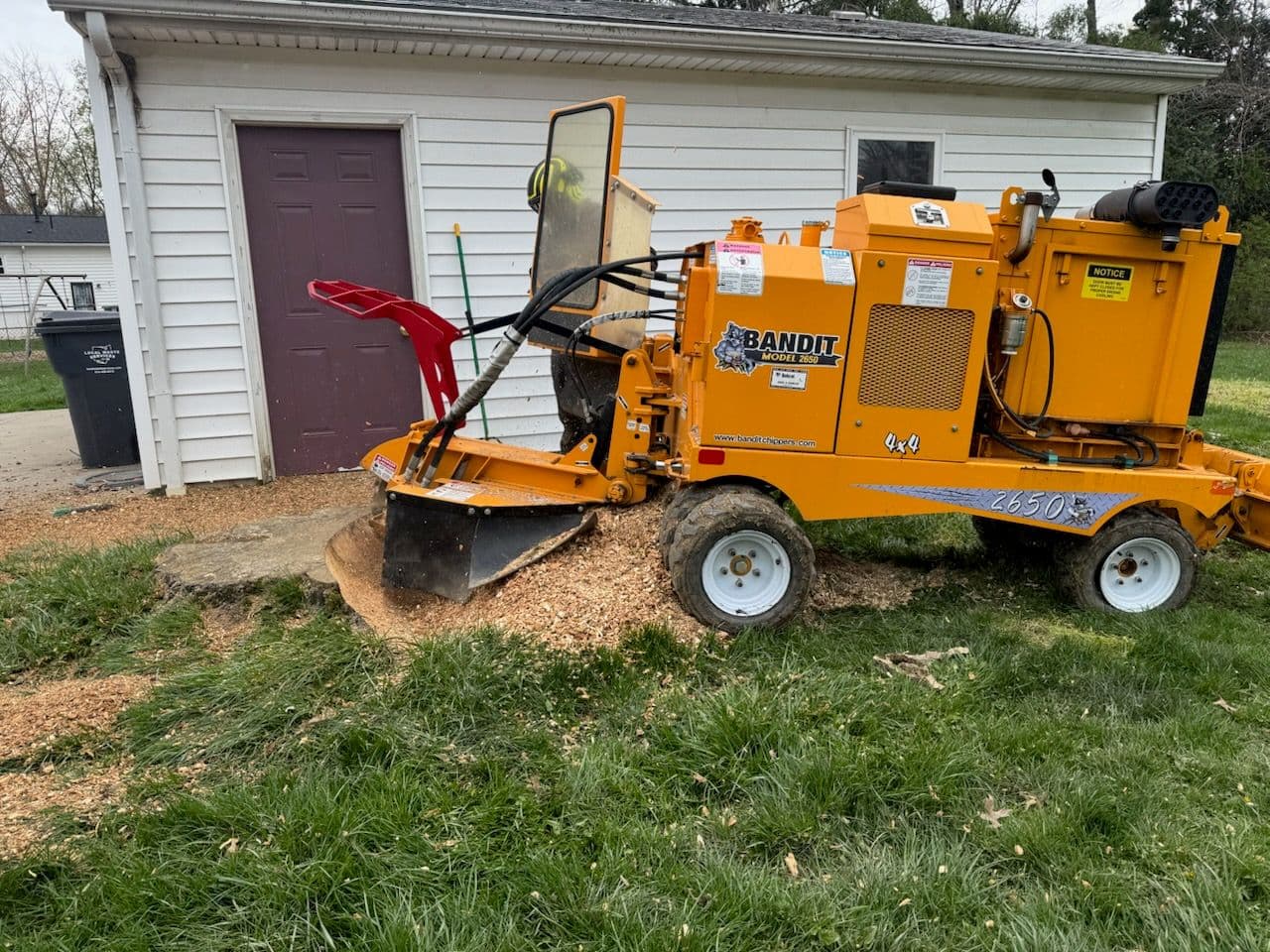 Stump Grinding with Bandit Grinder